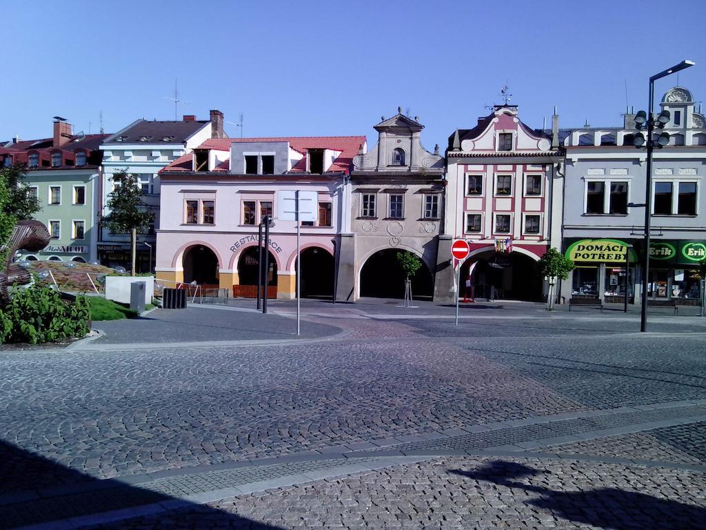 Hotel Zlaty Kohout Mladá Boleslav Buitenkant foto